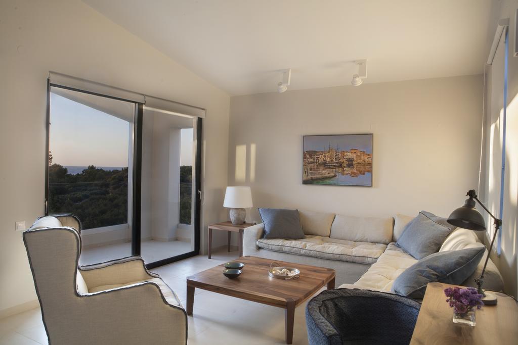 Aethrion Boutique Homes Kato Daratso Quarto foto